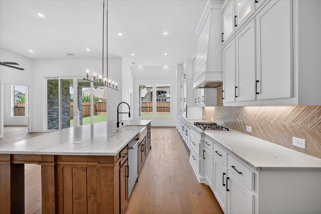 1609 Sandbrock Drive Aubrey TX 76227
