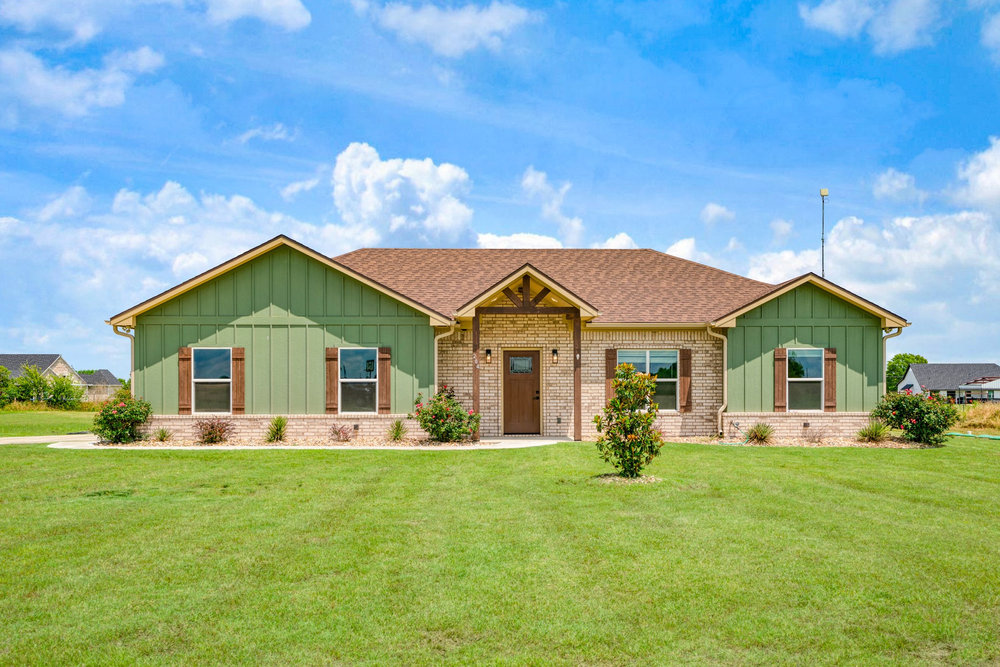 204 Private Road 33083 Sumner TX 75486