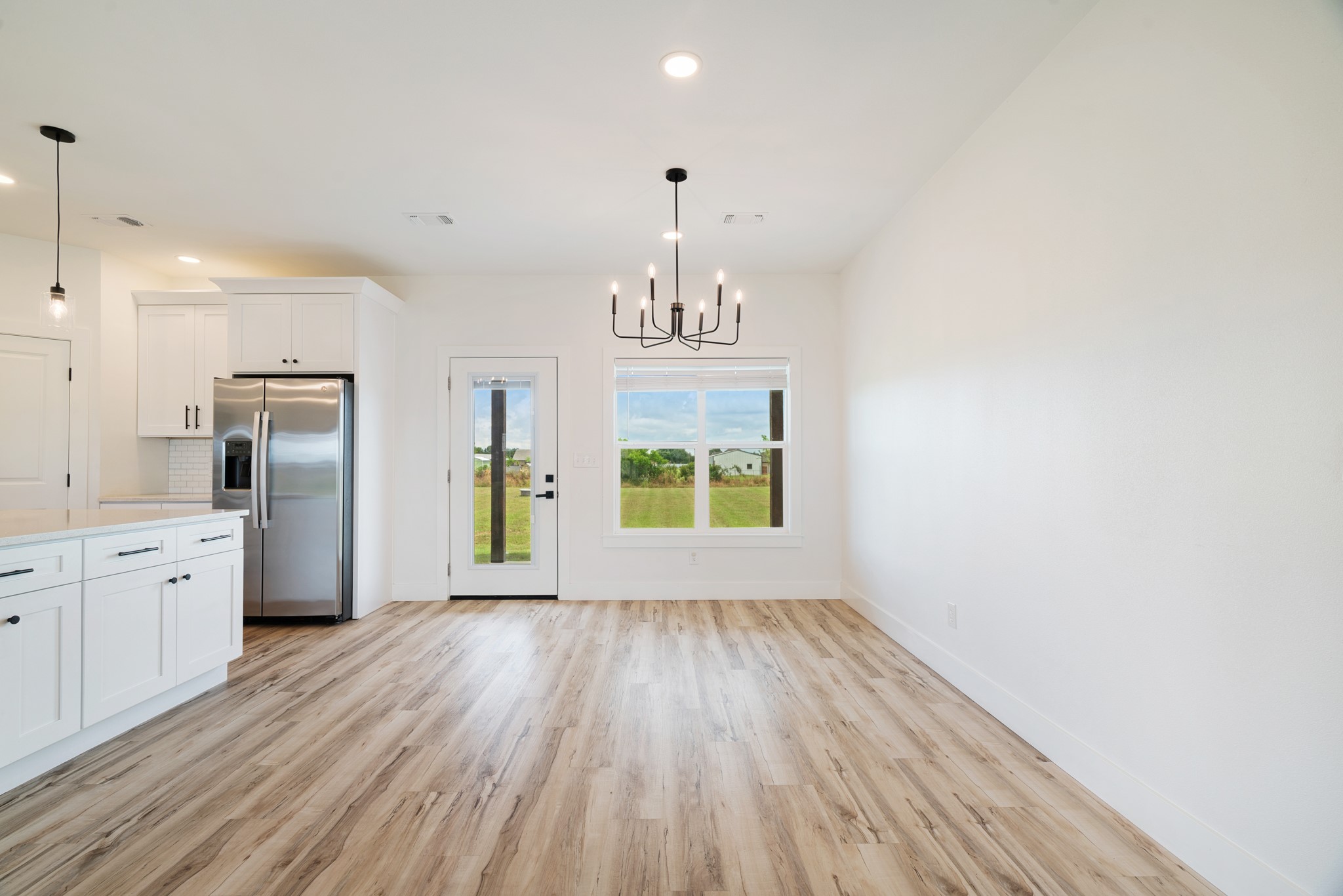 204 Private Road 33083 Sumner TX 75486
