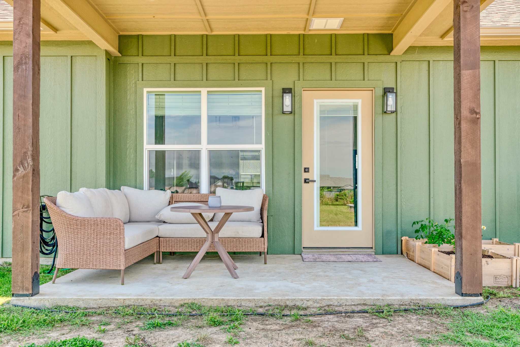 204 Private Road 33083 Sumner TX 75486