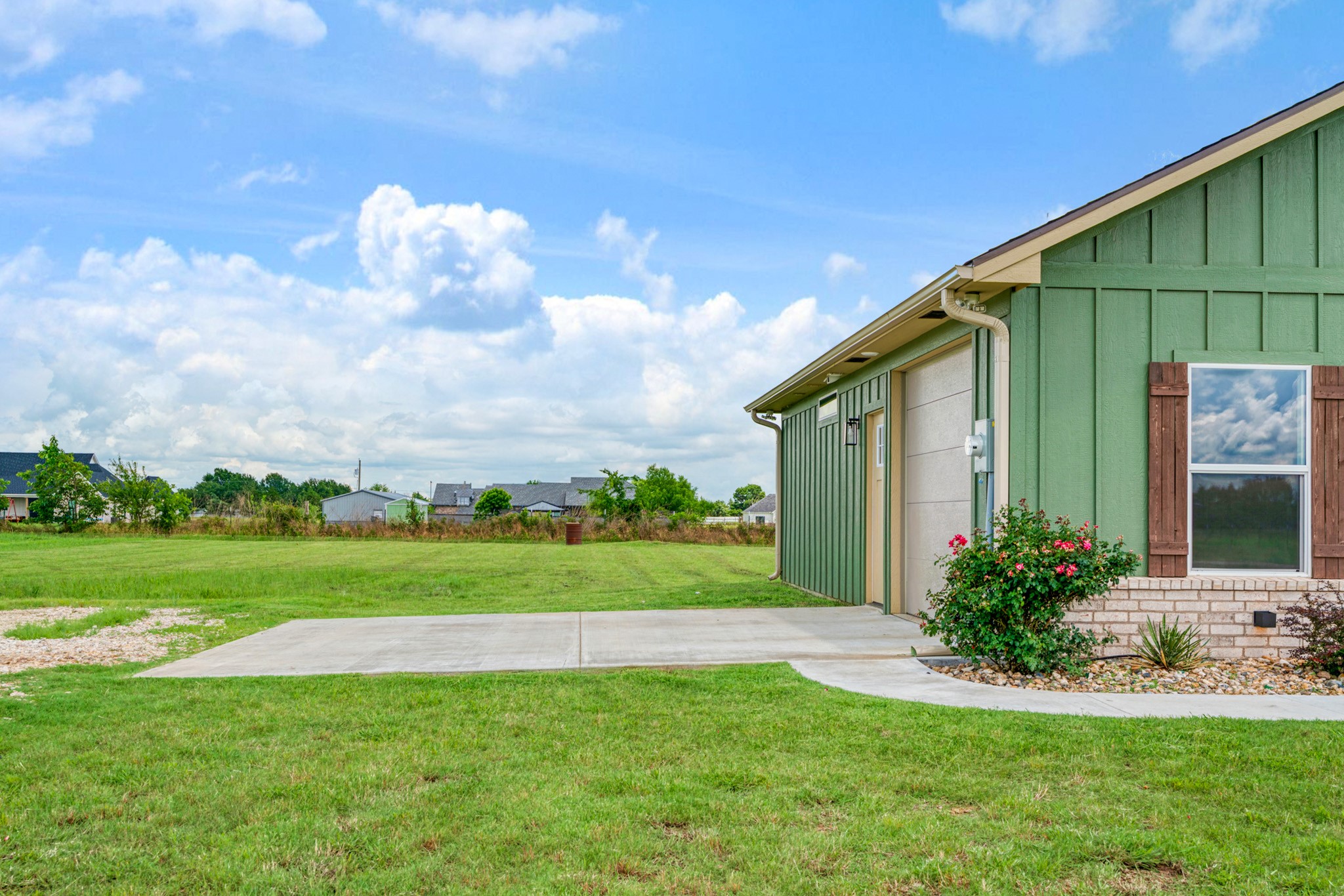 204 Private Road 33083 Sumner TX 75486