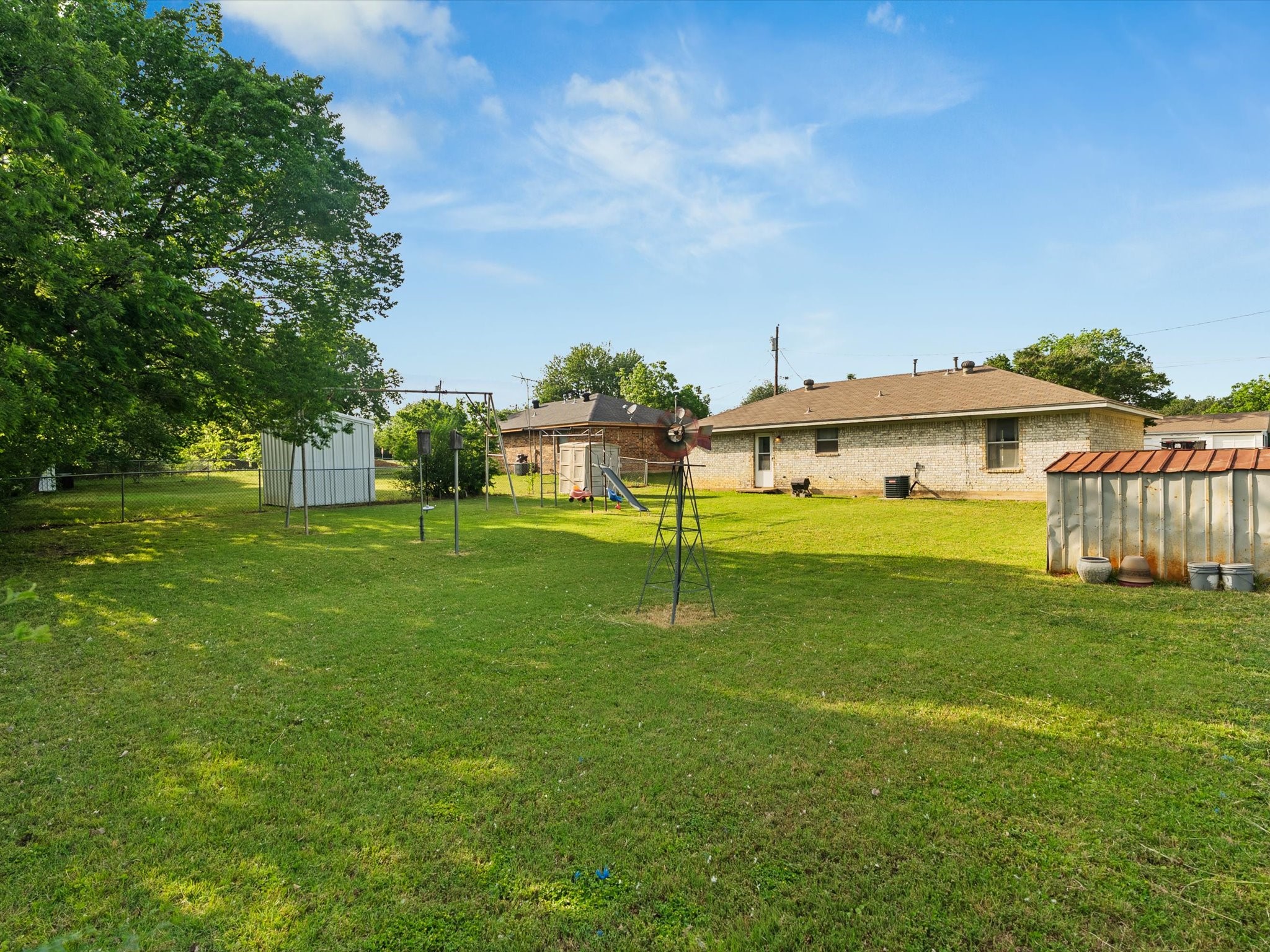 209 W Huffman Street Krum TX 76249