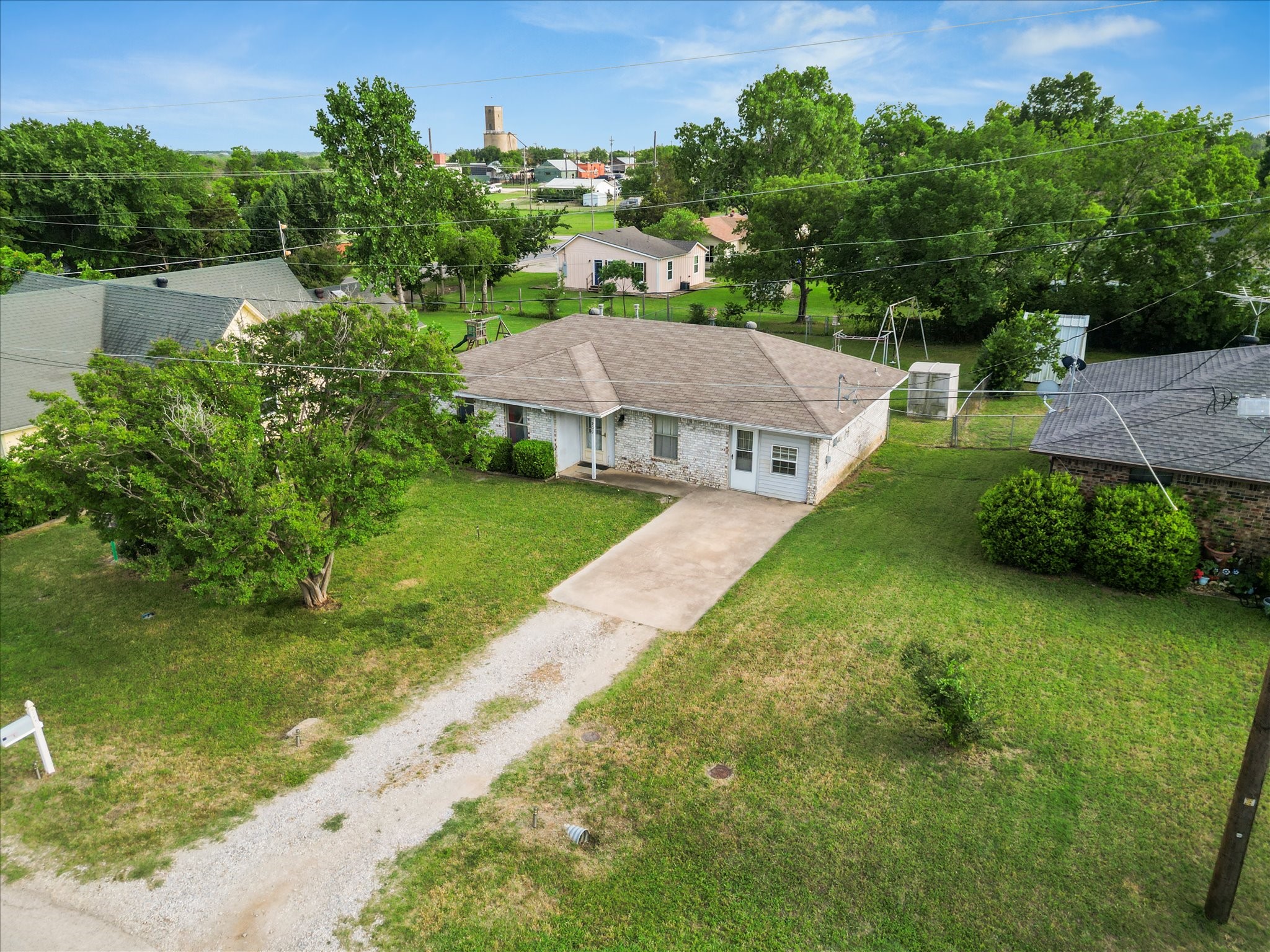 209 W Huffman Street Krum TX 76249