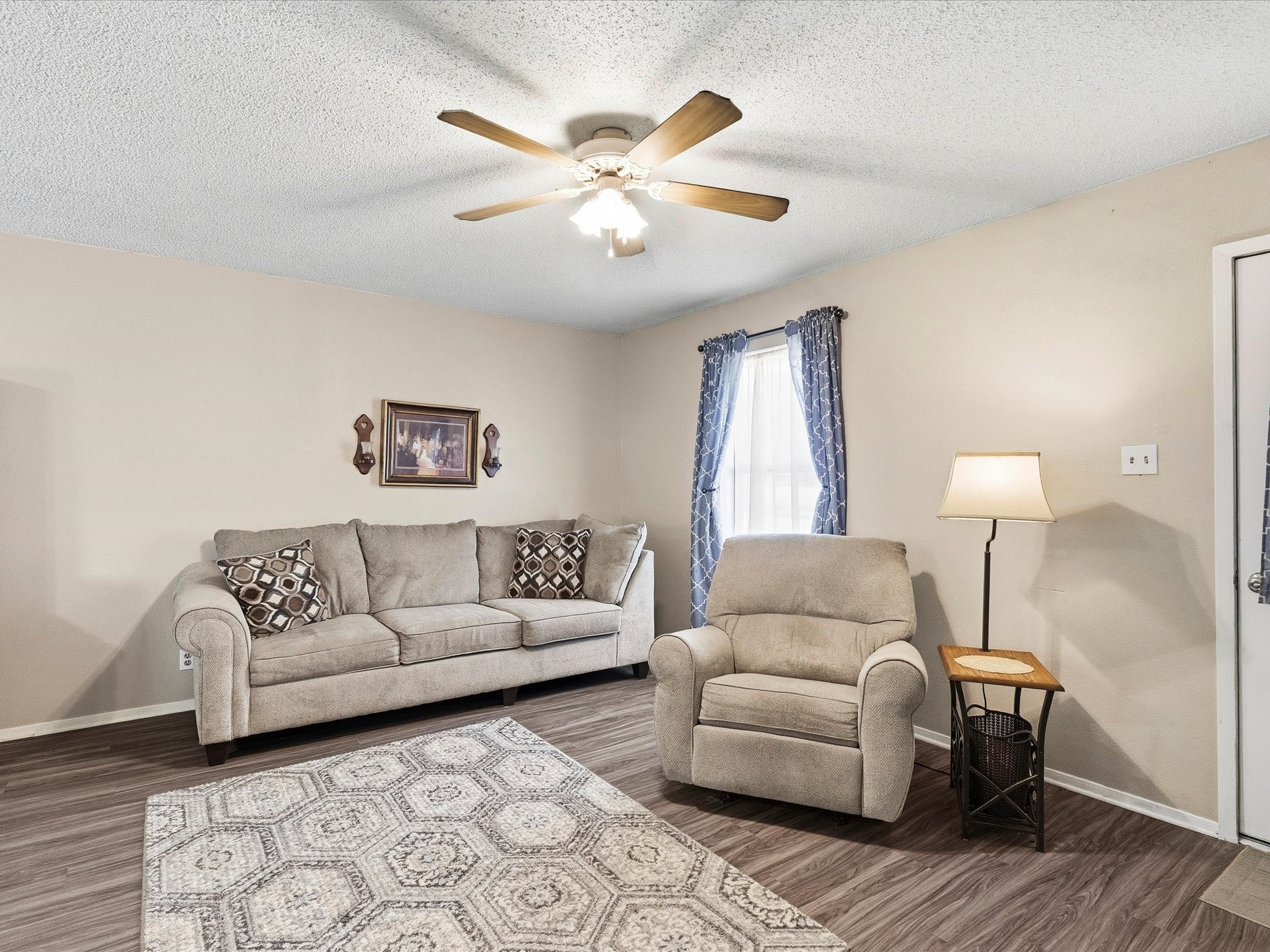 209 W Huffman Street Krum TX 76249
