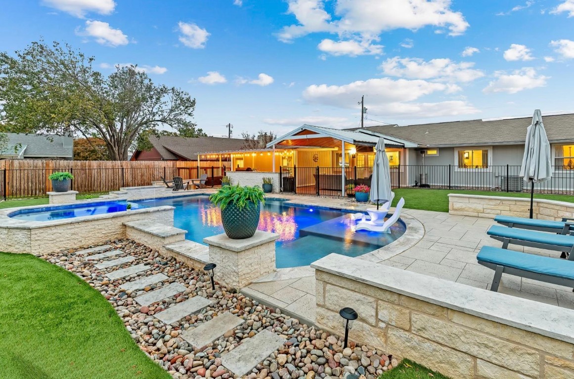 129 Spanish Oak Circle Georgetown TX 78628