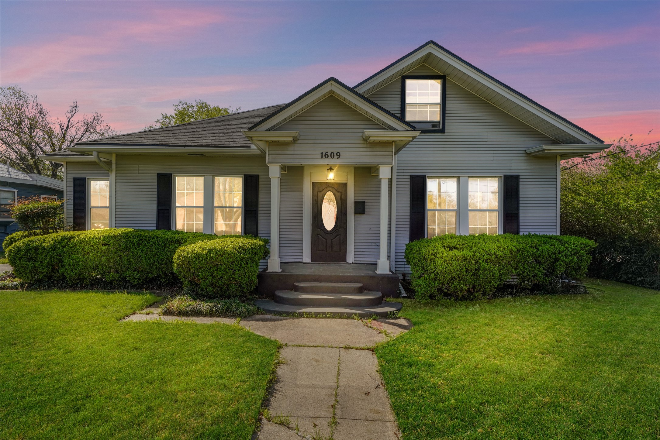 1609 Walworth Street Greenville TX 75401