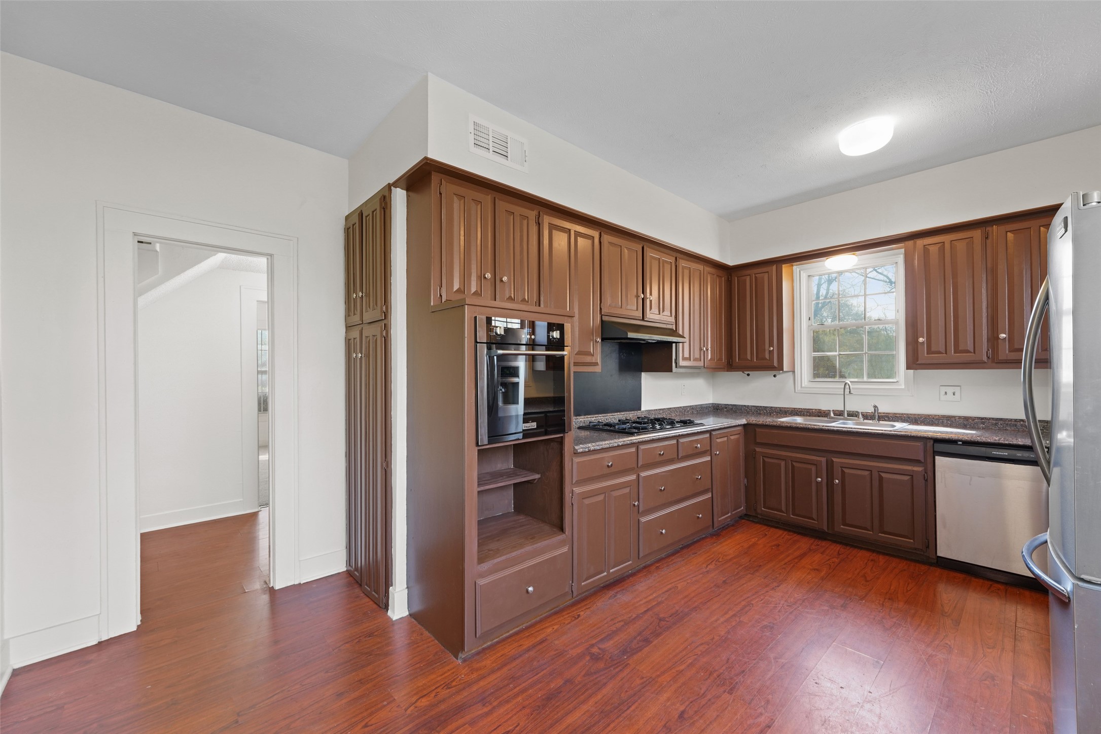 1609 Walworth Street Greenville TX 75401