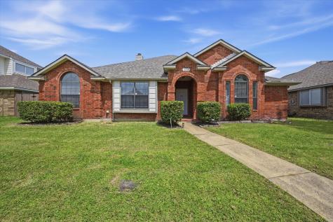 2338 Stillwater Drive Mesquite TX 75181