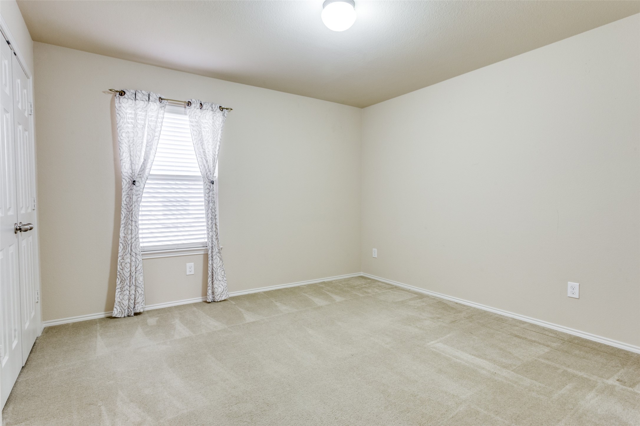 8805 Irish Bend Drive Fort Worth TX 76123