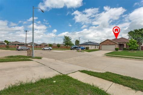 8805 Irish Bend Drive Fort Worth TX 76123