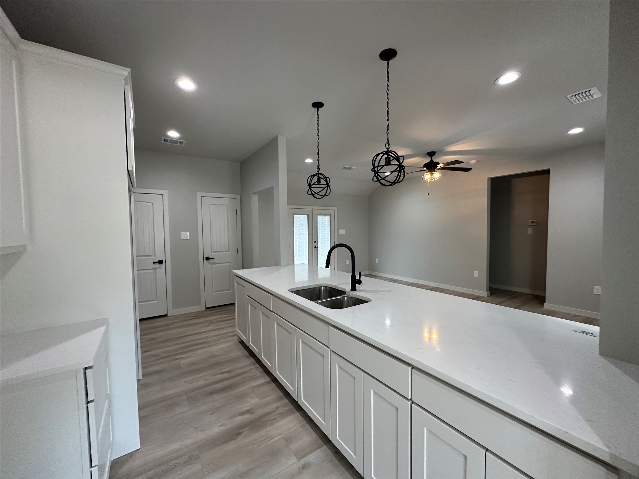 317 N Clark Street Comanche TX 76442