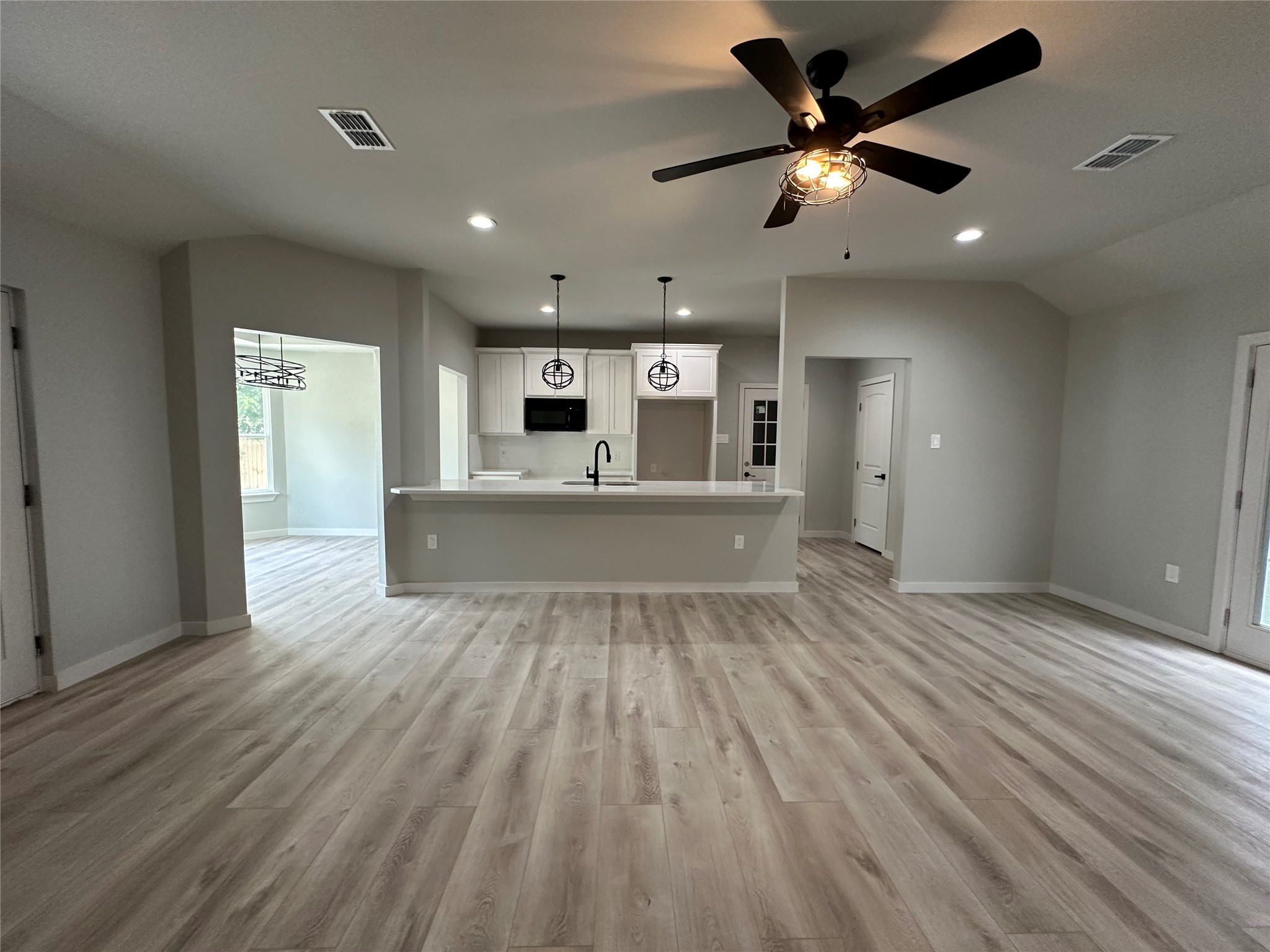 317 N Clark Street Comanche TX 76442
