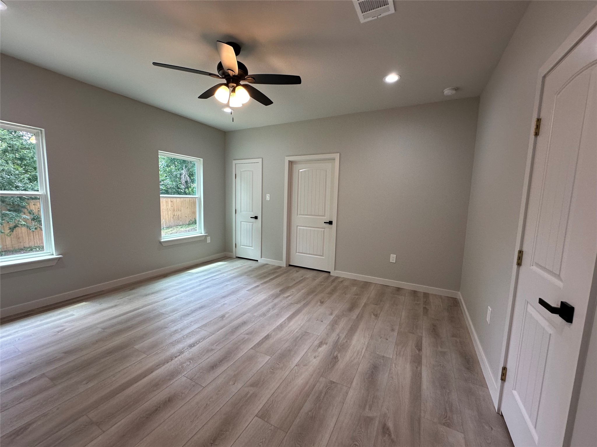 317 N Clark Street Comanche TX 76442
