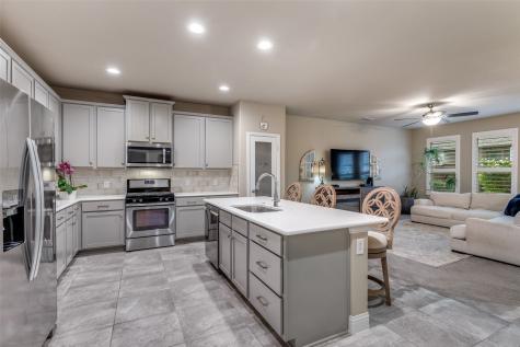 2800 Lakeside Drive Aubrey TX 76227