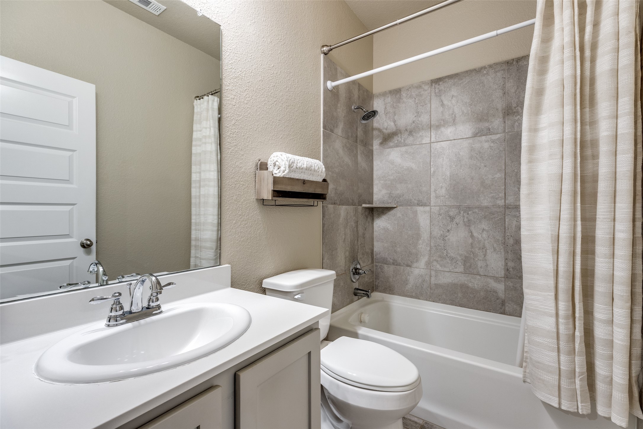 2800 Lakeside Drive Aubrey TX 76227