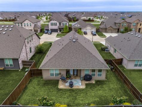 2800 Lakeside Drive Aubrey TX 76227
