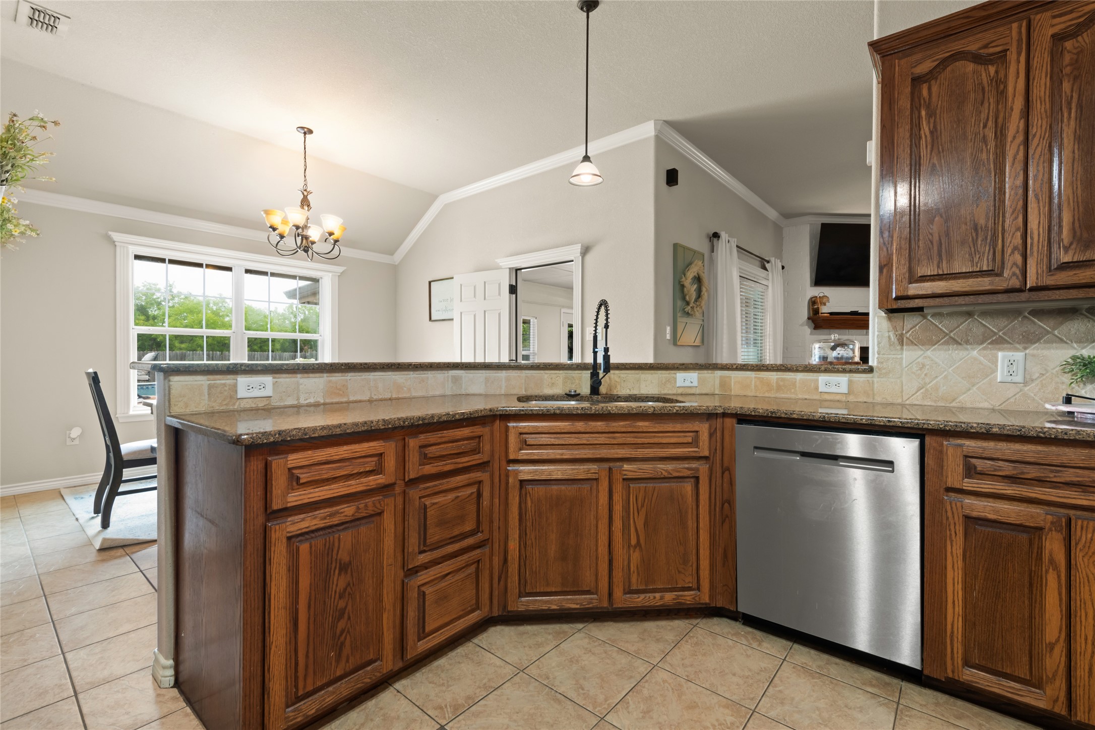 118 Divide Avenue Tuscola TX 79562