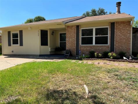 2100 Sharpshire Lane Arlington TX 76014