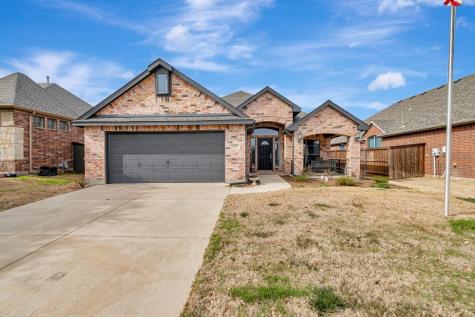 12513 Outlook Avenue Fort Worth TX 76244
