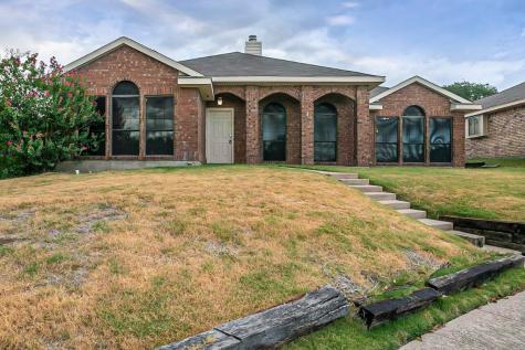 1014 Fairview Court Mesquite TX 75181
