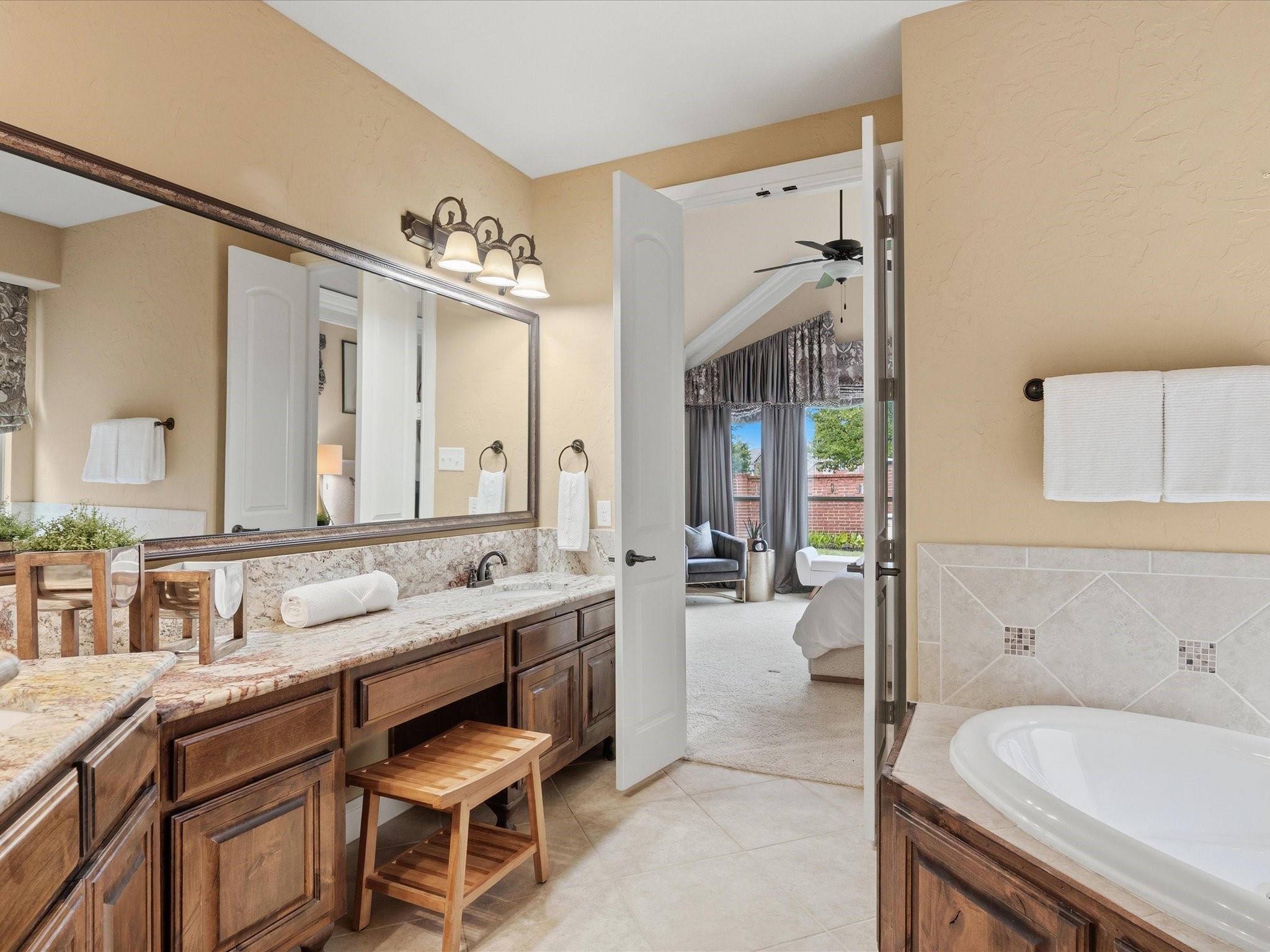 1109 Anchor Terrace Irving TX 75063
