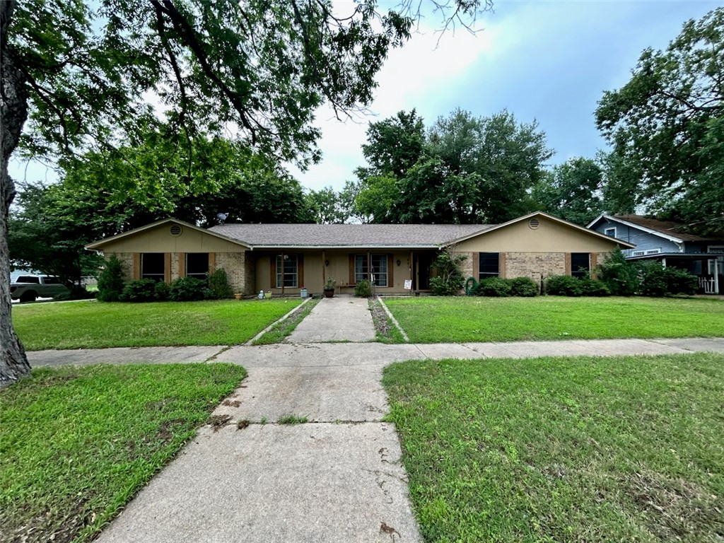 401 S Ross Avenue Mexia TX 76667