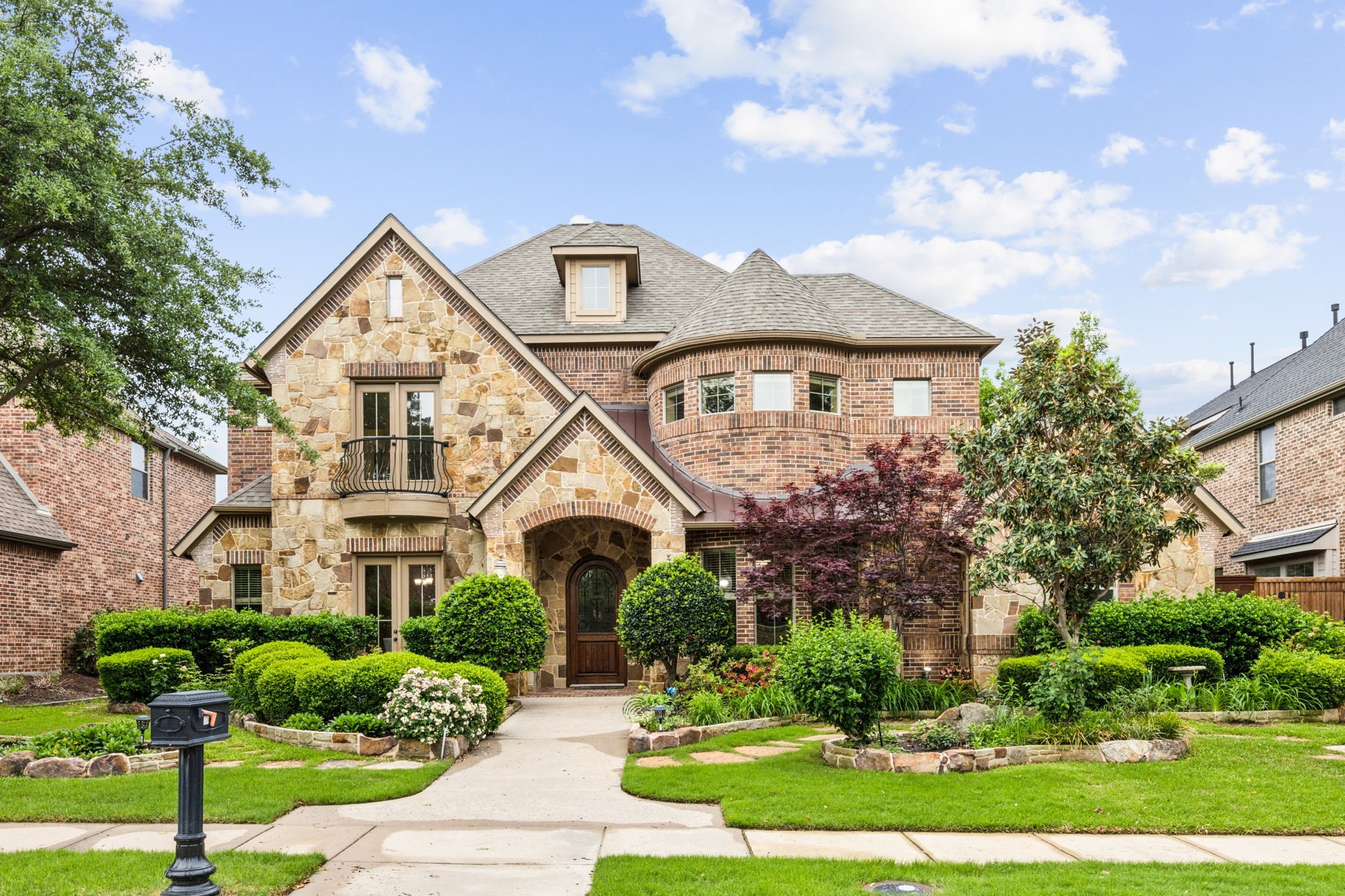 1233 Deer Lake Drive Frisco TX 75036