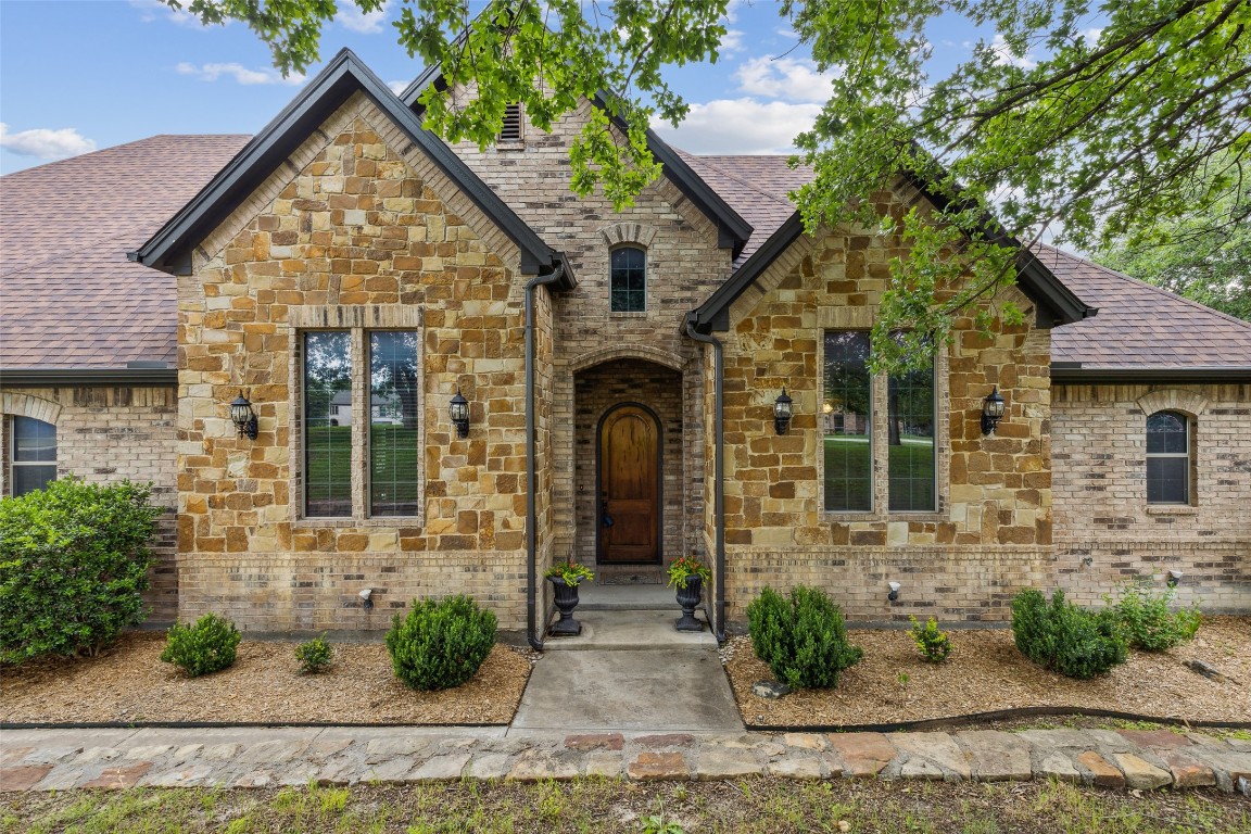 7336 Brady Oaks Drive Fort Worth TX 76135