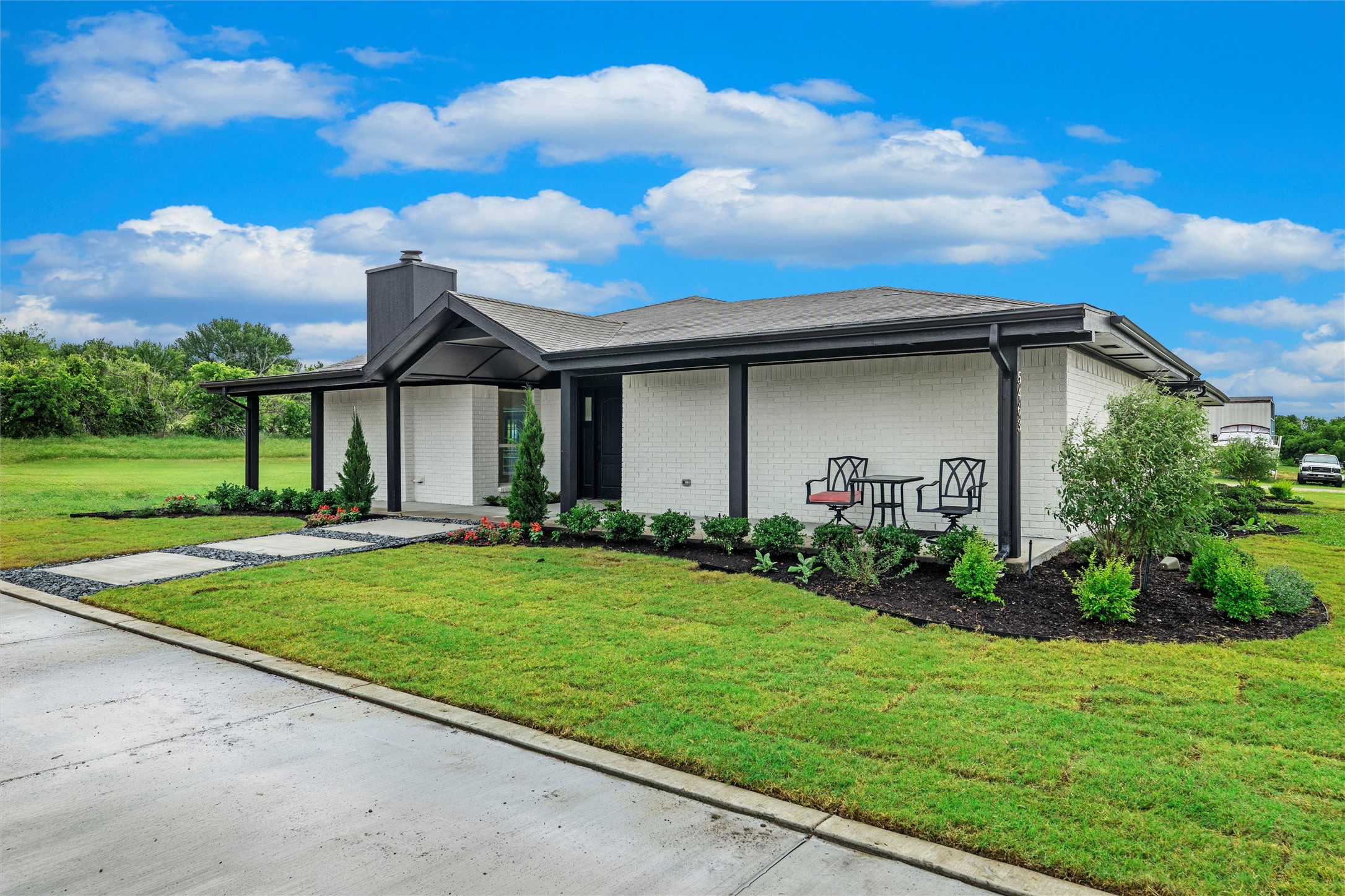 5463 Kelly Drive Roanoke TX 76262