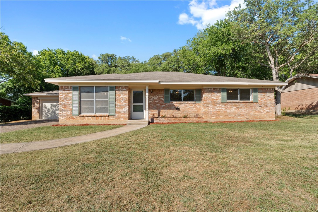 809 Gaywood Drive Woodway TX 76712
