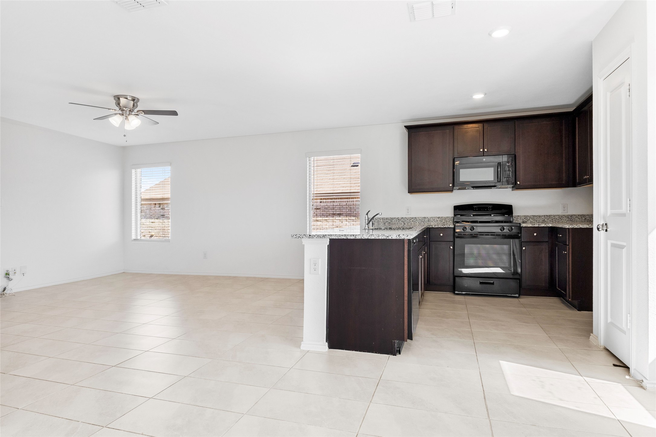 1645 Woodbrook Lane Hutchins TX 75141