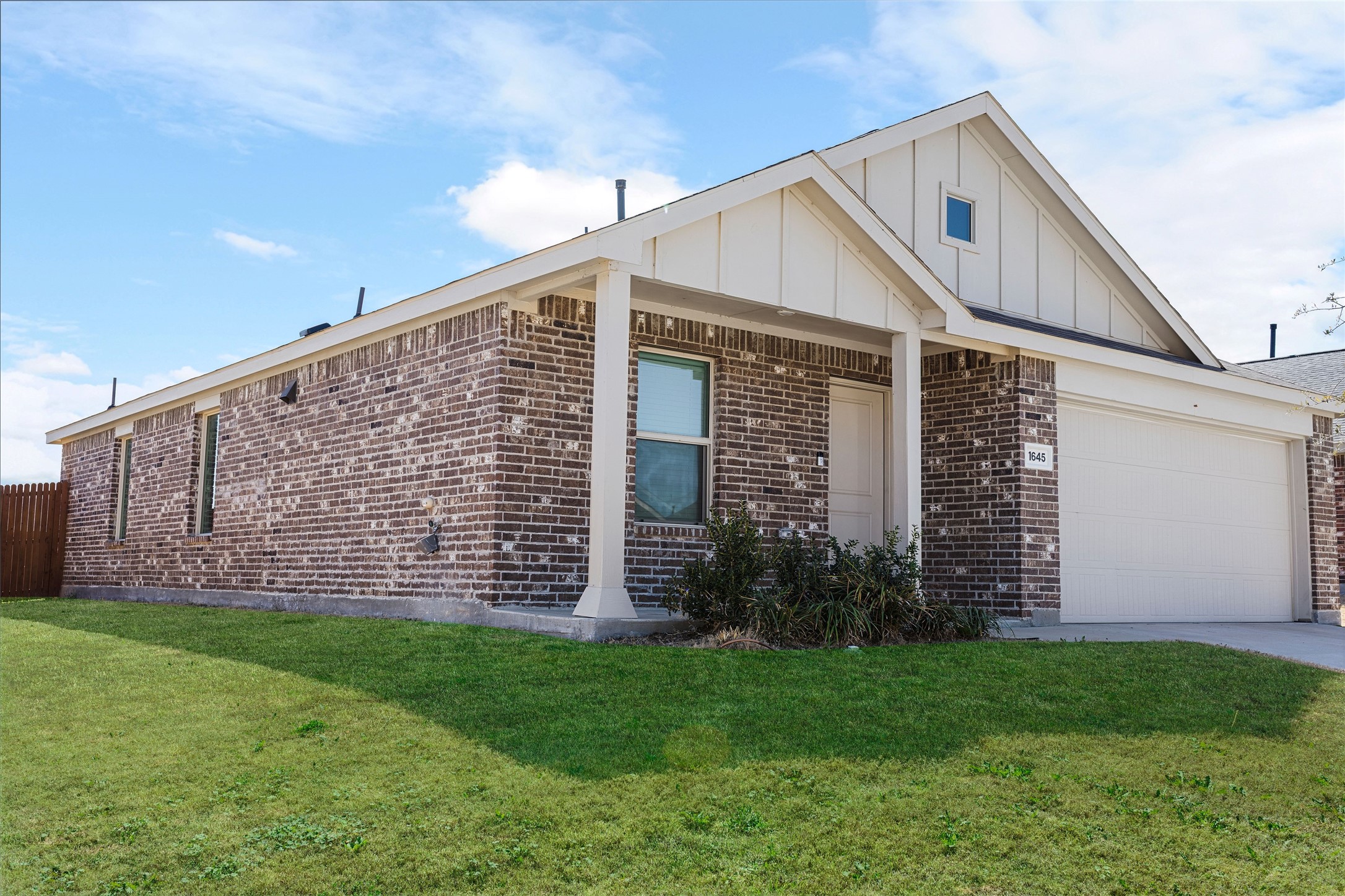 1645 Woodbrook Lane Hutchins TX 75141