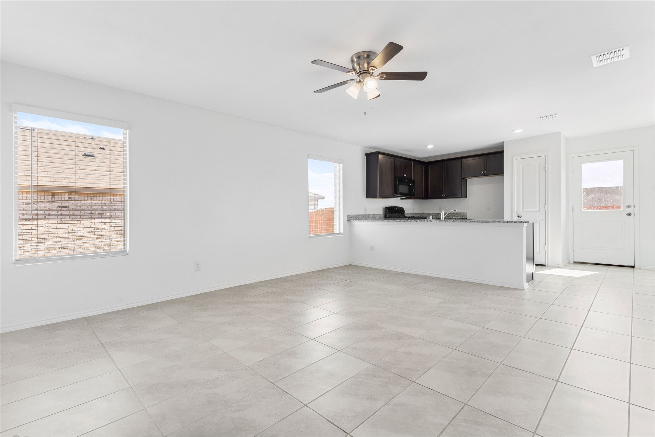 1645 Woodbrook Lane Hutchins TX 75141
