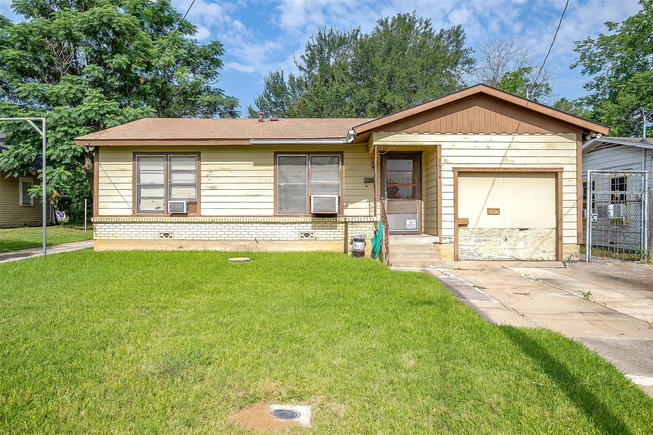 2824 Canton Drive Fort Worth TX 76112
