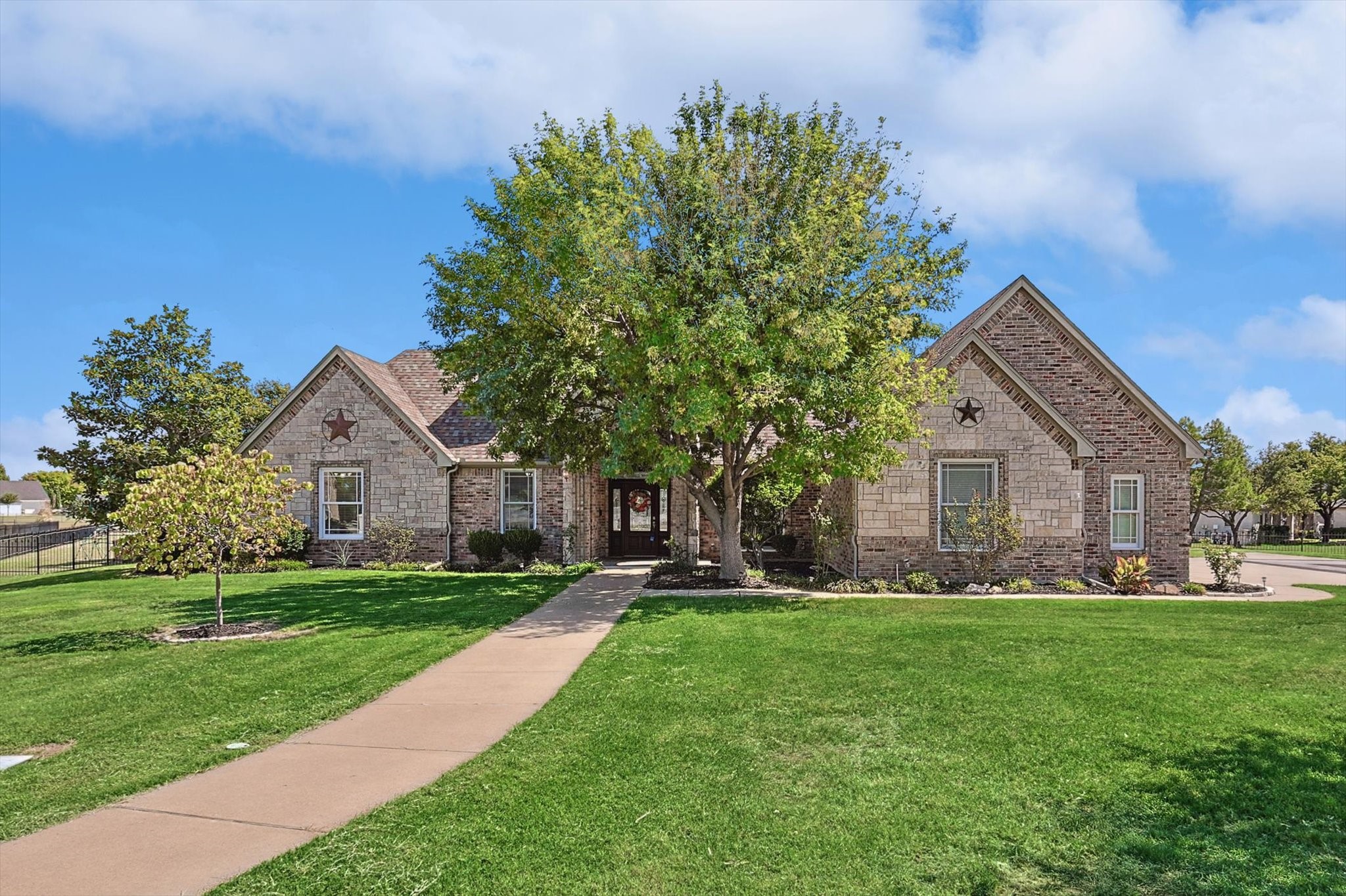 1001 Van Zandt Court Haslet TX 76052
