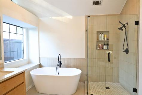 2222 Country Hollow Lane Garland TX 75040