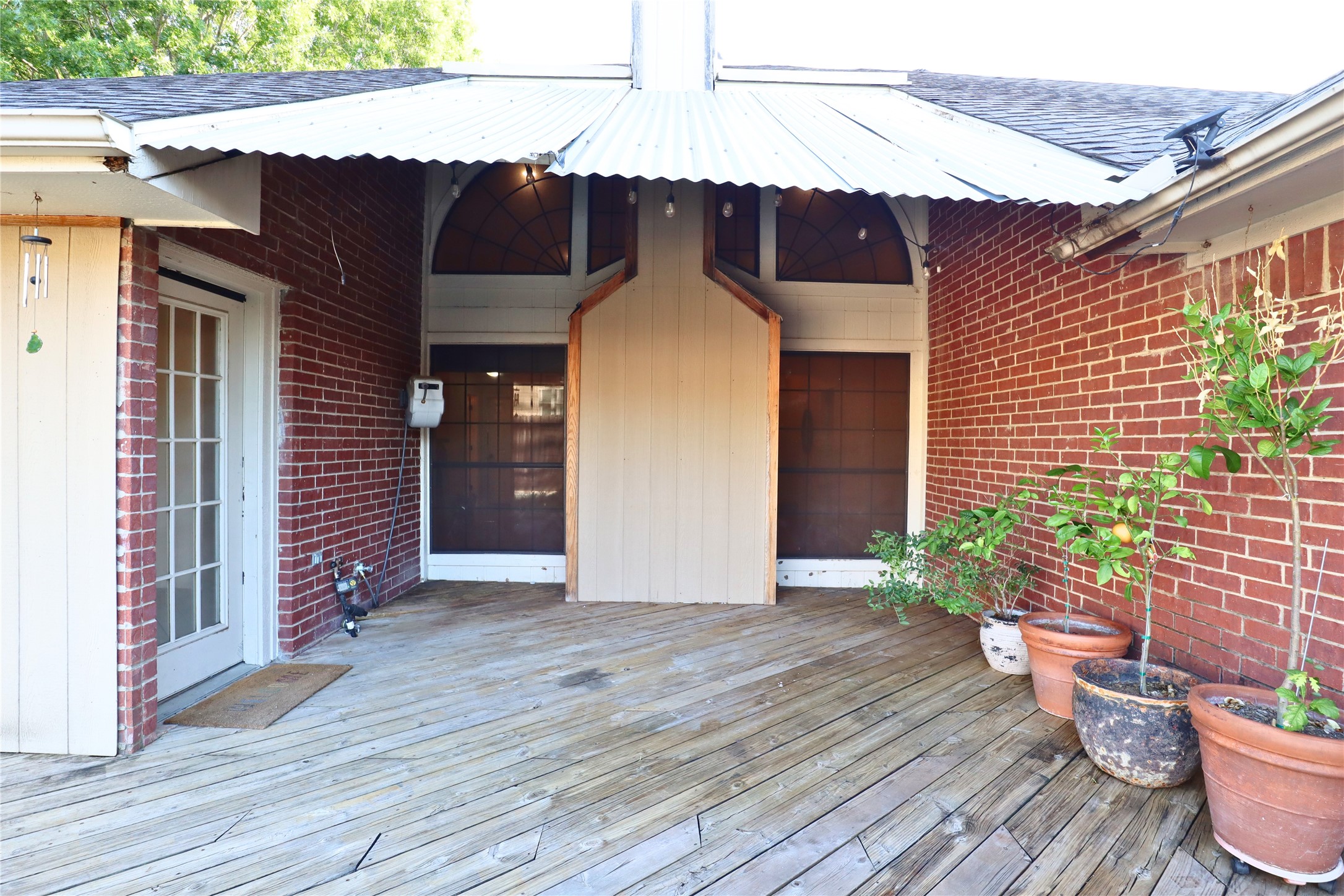 2222 Country Hollow Lane Garland TX 75040