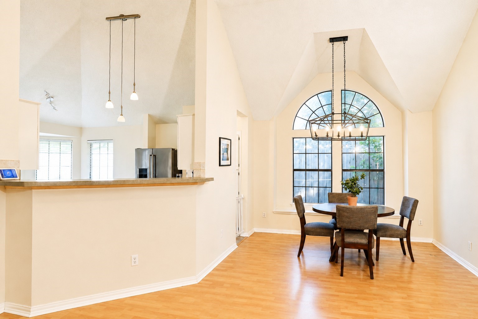 2222 Country Hollow Lane Garland TX 75040