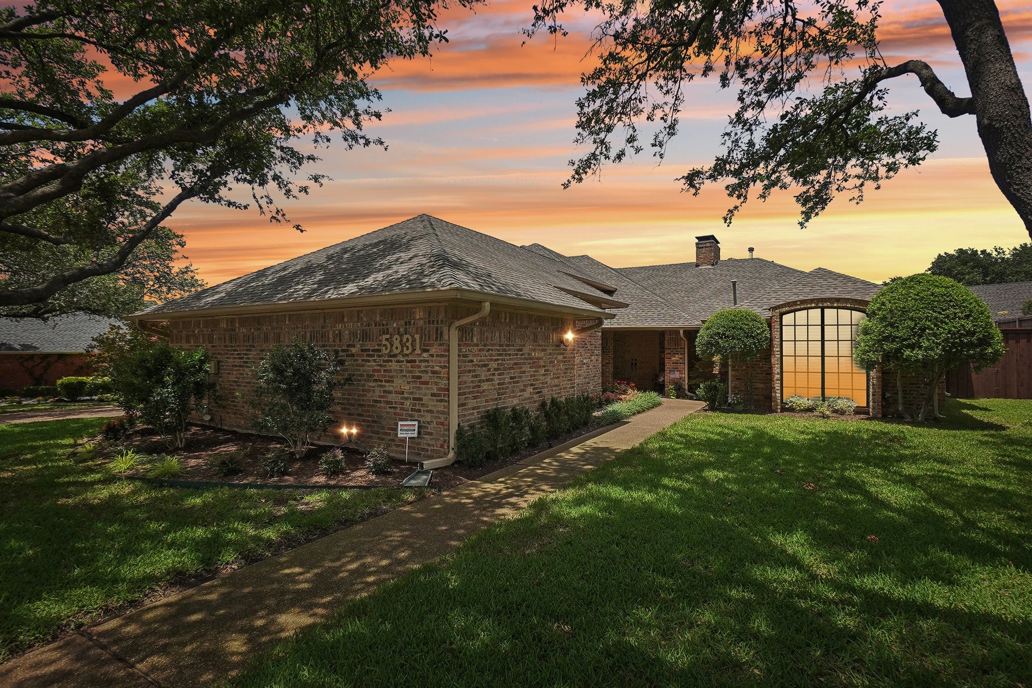 5831 Fallsview Lane Dallas TX 75252