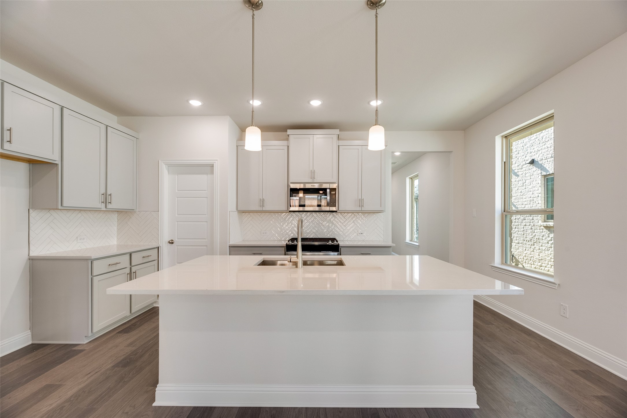 1707 Sandy Pond Street Forney TX 75126