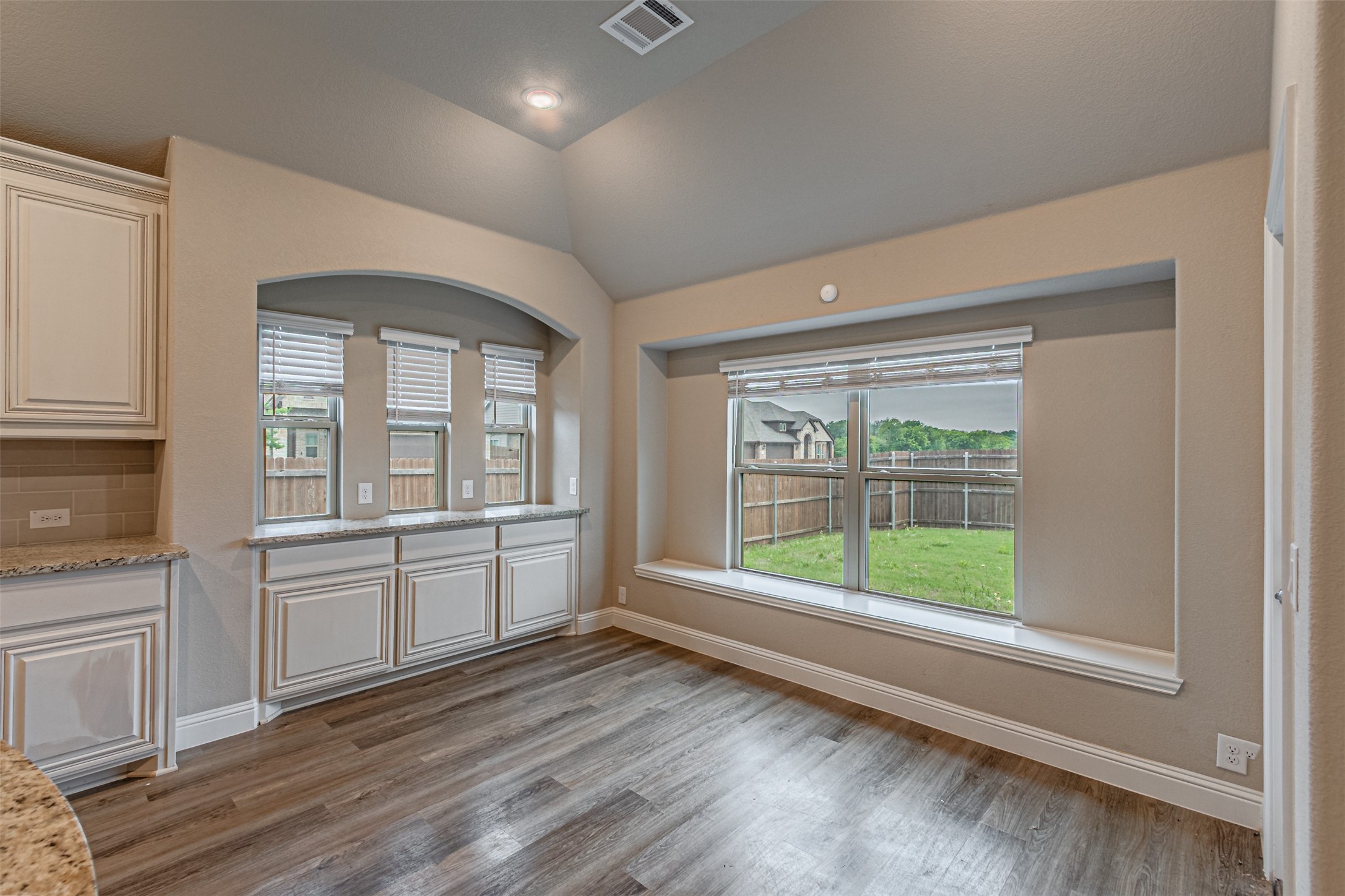 1965 Silverleaf Drive Glenn Heights TX 75154