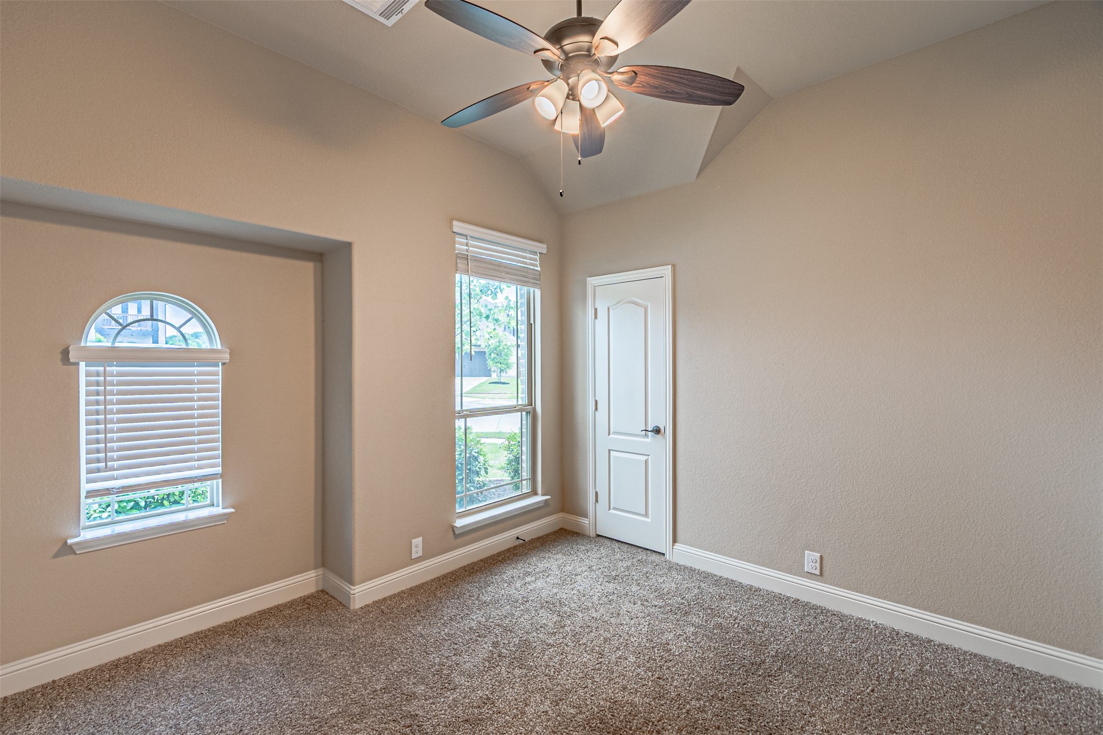 1965 Silverleaf Drive Glenn Heights TX 75154