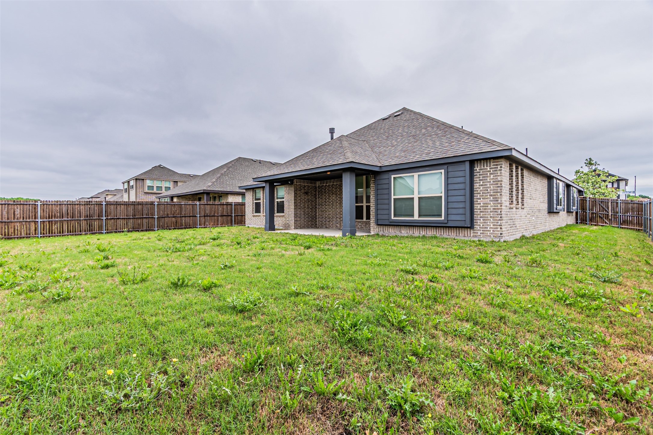 1965 Silverleaf Drive Glenn Heights TX 75154