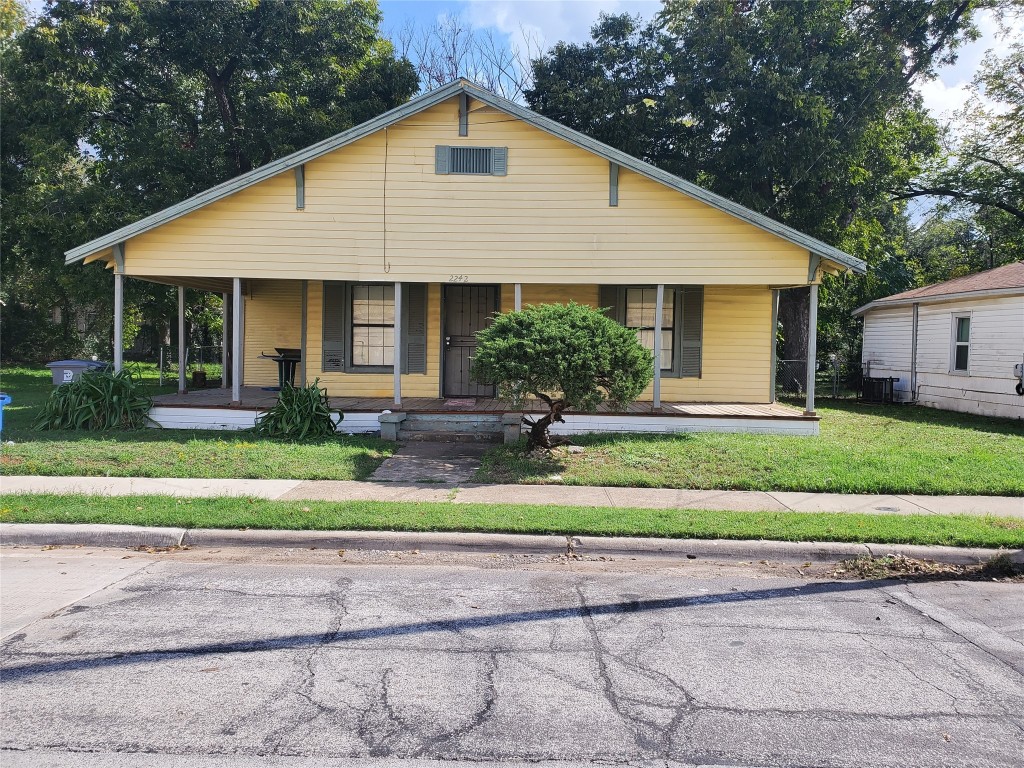 2242 Hooper Street Dallas TX 75215
