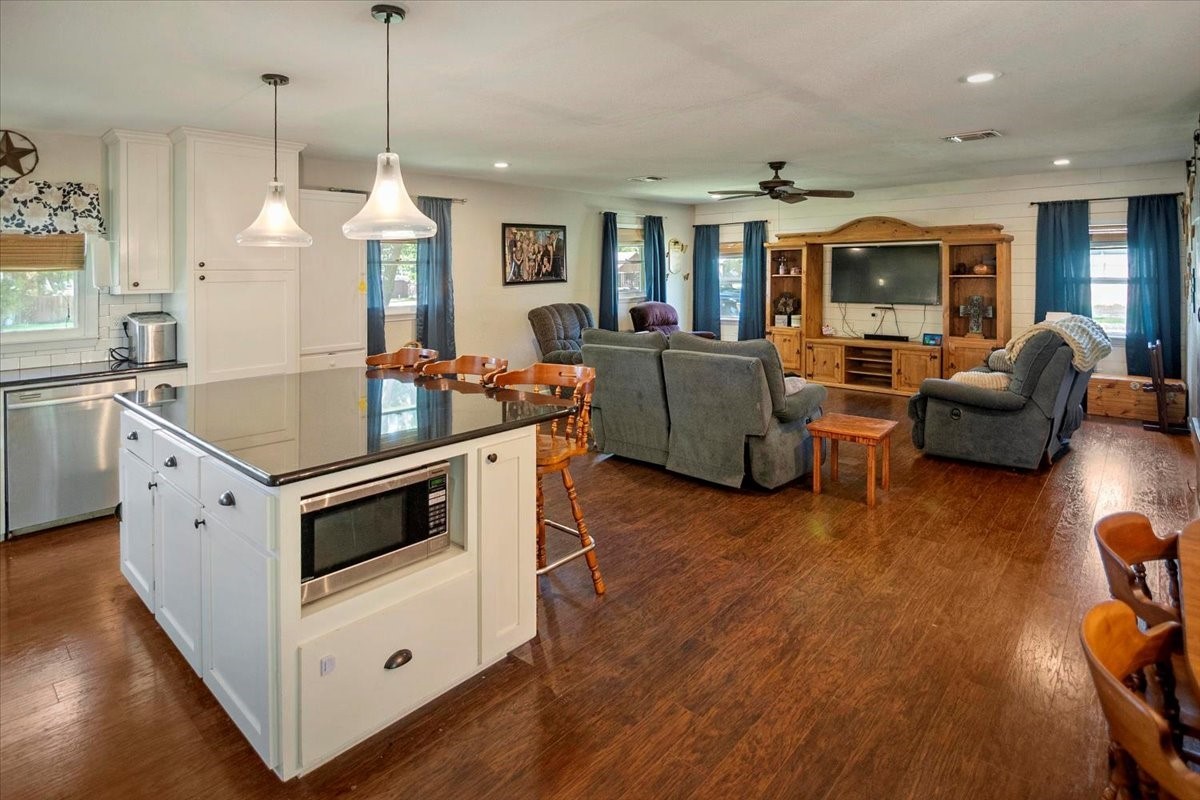 604 W 15th Street Brady TX 76825