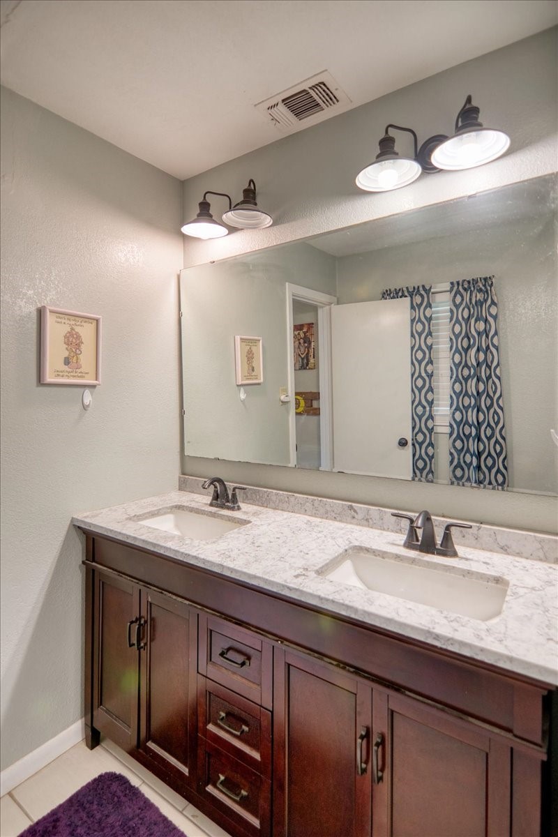 604 W 15th Street Brady TX 76825