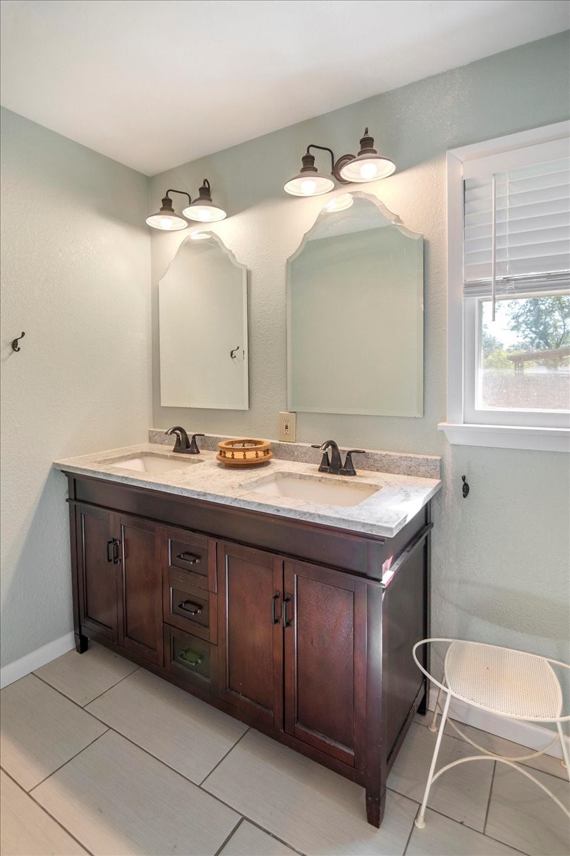 604 W 15th Street Brady TX 76825
