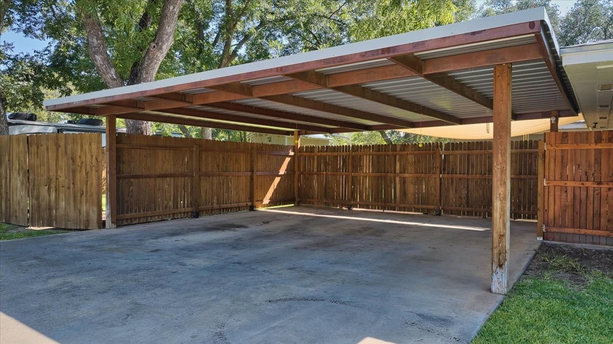 604 W 15th Street Brady TX 76825