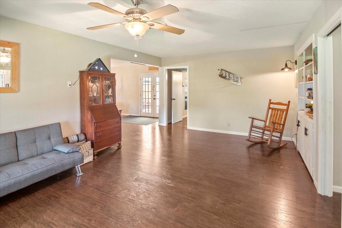 604 W 15th Street Brady TX 76825