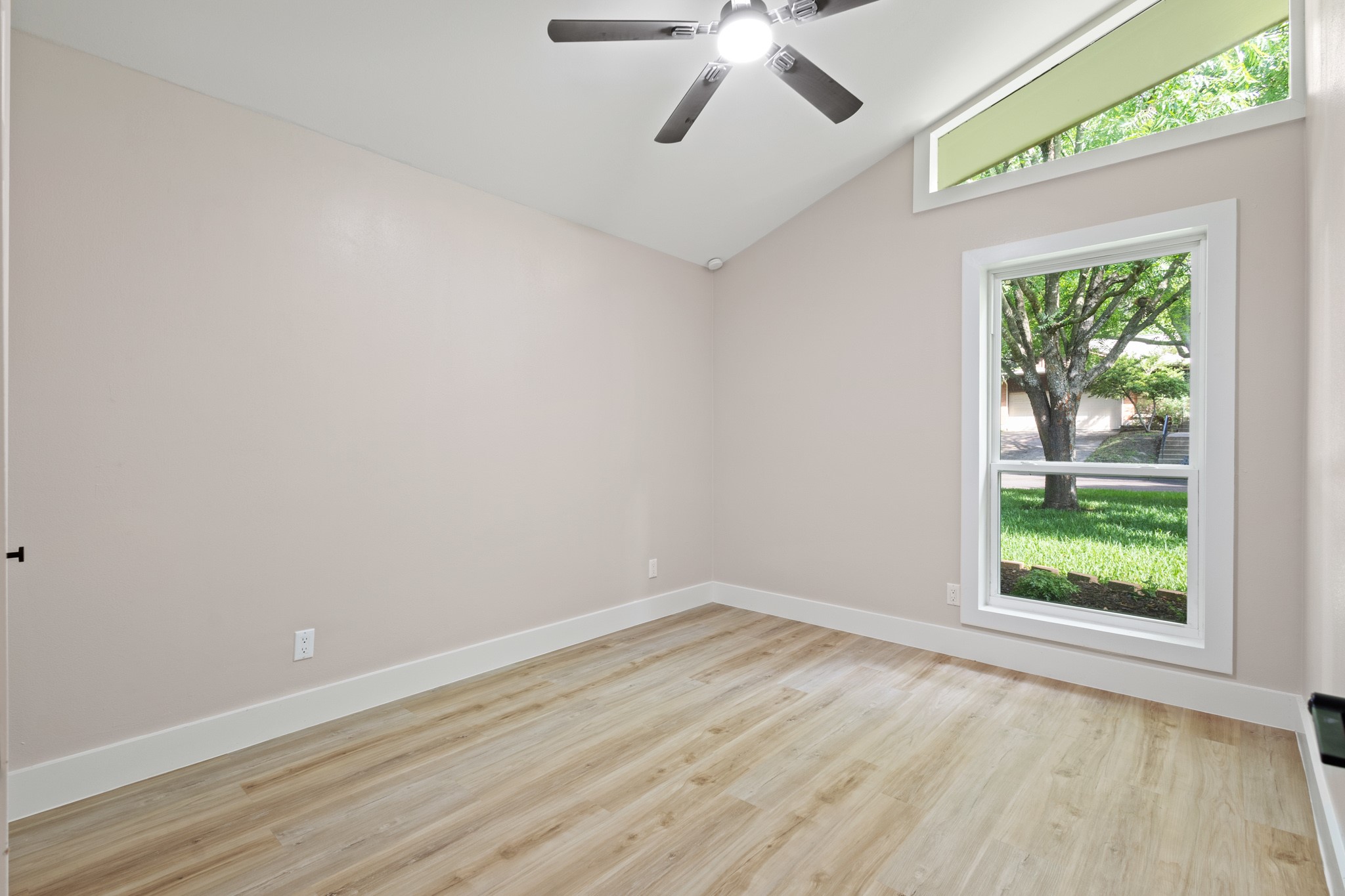 10528 Swallow Lane Dallas TX 75218